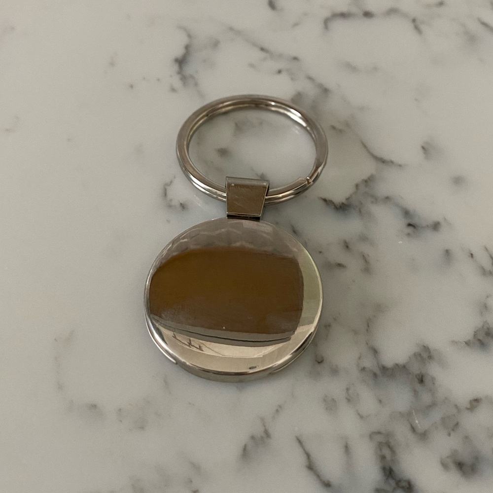 Harrods Keychain - Picture 2 of 2